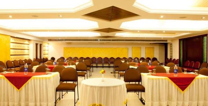 Hotel Klg International Zirakpur Extérieur photo