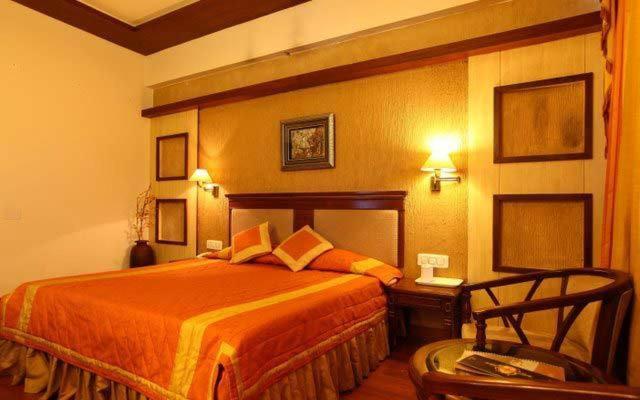 Hotel Klg International Zirakpur Extérieur photo